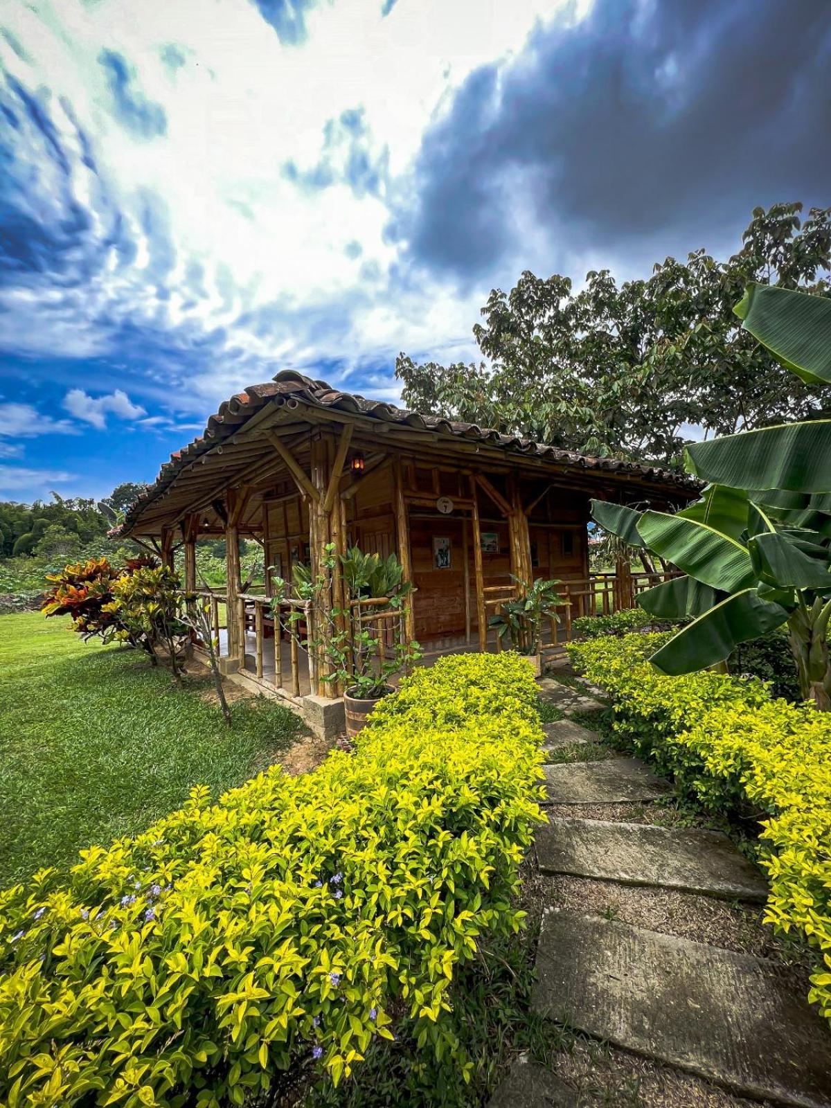 Hotel campestre campos verdes Roldanillo Exterior foto